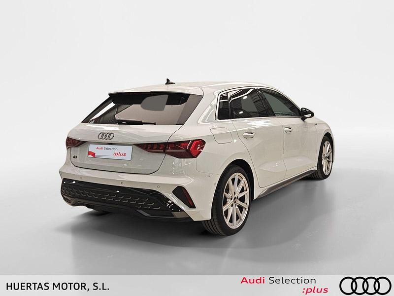 Usado Audi A3 S-Line 150 CV (110 kW) 2025 Blanco Berlina