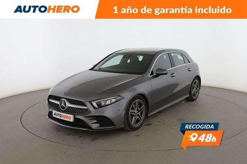 Usado Mercedes A180 116 CV (85 kW) 2019 Gris Utilitario