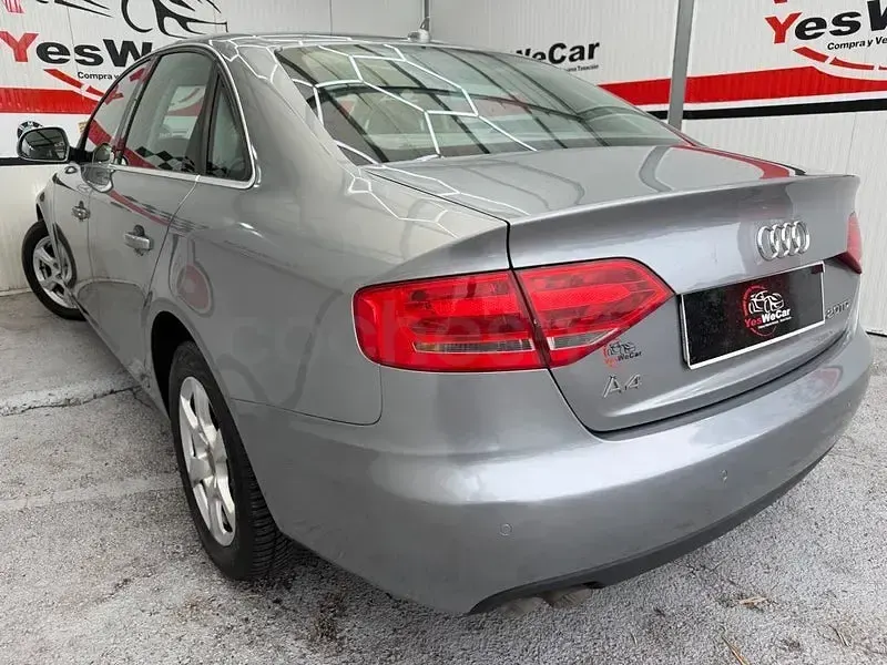 Usado Audi A4 143 CV (105 kW) 2009 Gris / plata Berlina