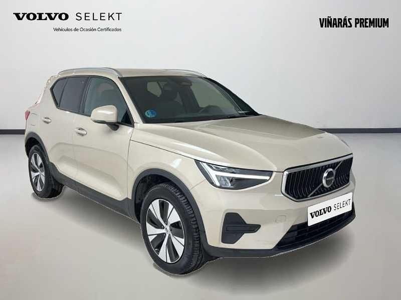 Usado Volvo XC40 Core 2025 Beige SUV
