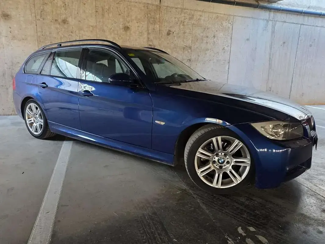 Usado BMW 318 129 CV (94 kW) 2007 Azul Familiar