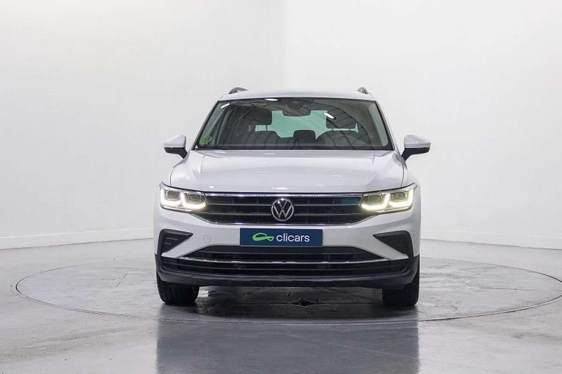 Usado VW Tiguan Life 150 CV (110 kW) 2022 Blanco SUV