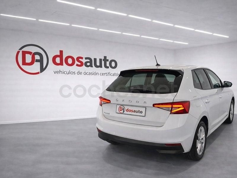Usado Skoda Fabia Ambition 80 CV (58 kW) 2022 Blanco Utilitario
