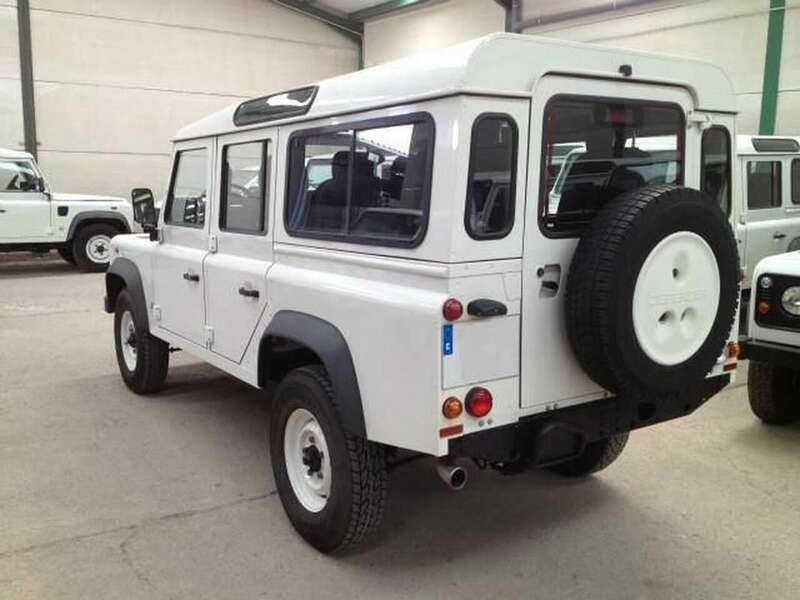 Usado Land Rover Defender 122 CV (89 kW) 2013 Blanco SUV
