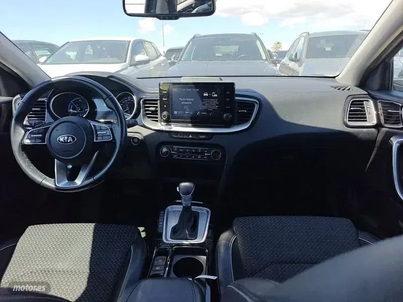 Usado Kia XCeed 141 CV (103 kW) 2021 Gris SUV
