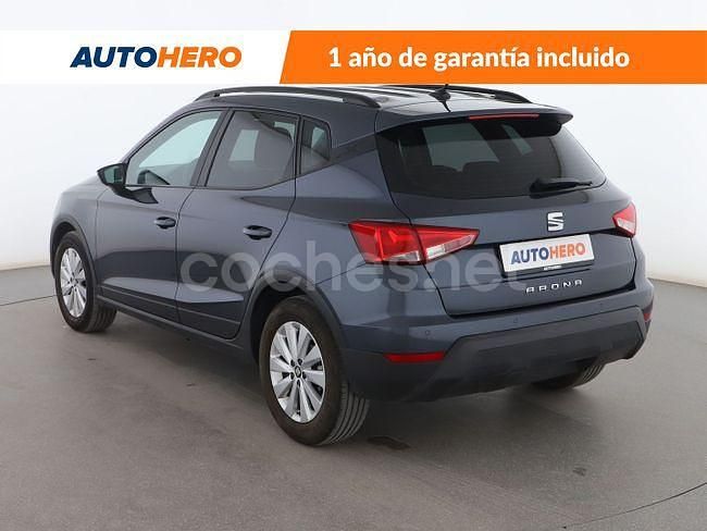 Usado Seat Arona Style 110 CV (80 kW) 2021 Gris SUV