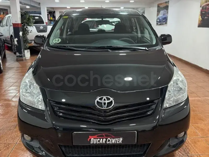 Usado Toyota Verso Live 126 CV (92 kW) 2010 Negro Monovolumen