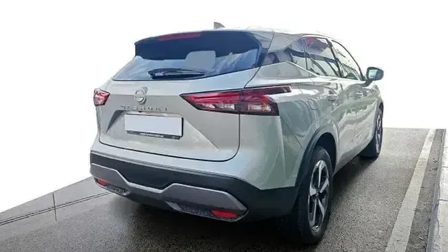 Usado Nissan Qashqai N-Connecta 140 CV (102 kW) 2023 Gris SUV