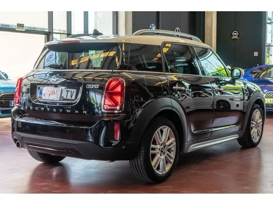 Usado Mini Cooper Countryman 136 CV (100 kW) 2021 Negro SUV