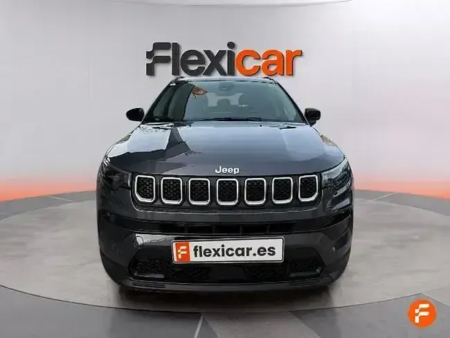 Begagnad Jeep Compass Longitude 130 HK (95 kW) 2021 Grå SUV