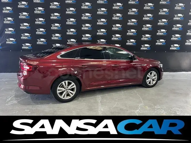 Usado Renault Talisman Intens 130 CV (95 kW) 2016 Granate Berlina