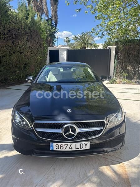 Usado Mercedes E300 245 CV (180 kW) 2019 Negro Coupe
