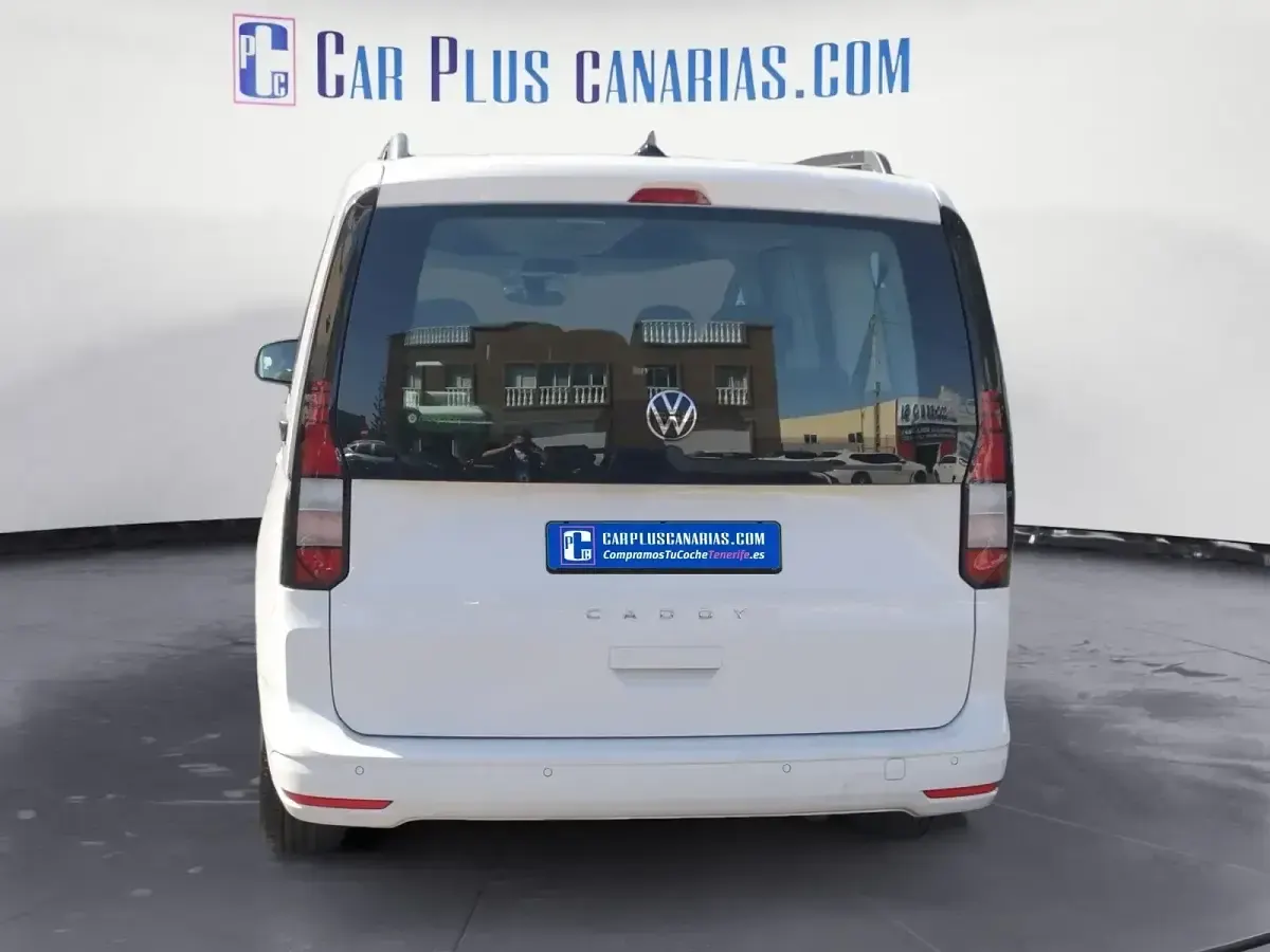 Usado VW Caddy 114 CV (83 kW) 2024 Blanco Monovolumen