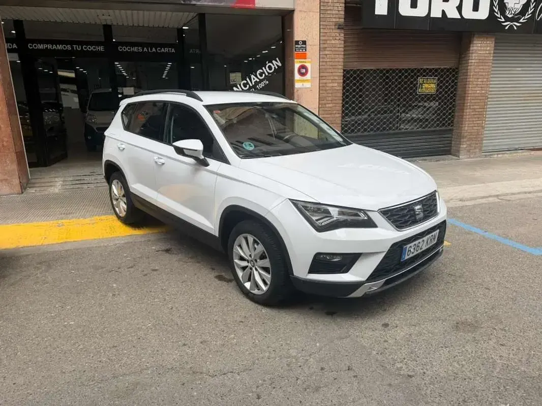 Usado Seat Ateca Ecomotive 116 CV (85 kW) 2018 Blanco SUV