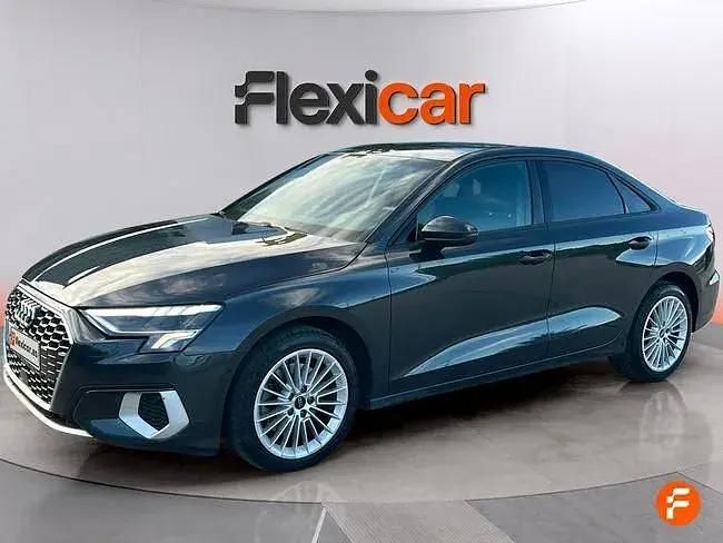 Usado Audi A3 116 HP (85 kW) 2021 Cinzento Sedan