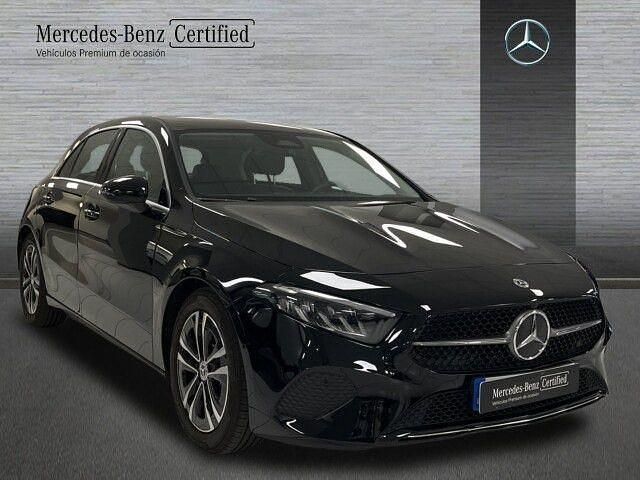 Usado Mercedes A180 Progressive 136 CV (100 kW) 2024 Negro