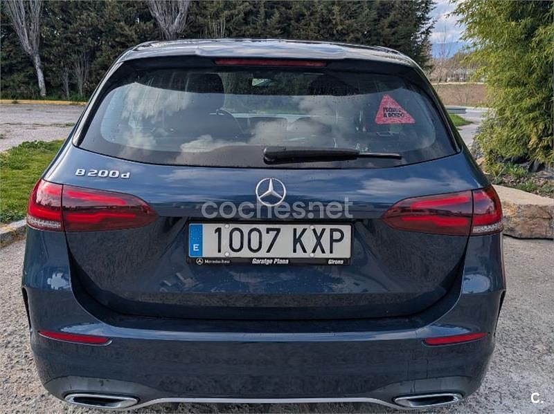 Usado Mercedes B200 136 HP (100 kW) 2019 Azul Monovolume