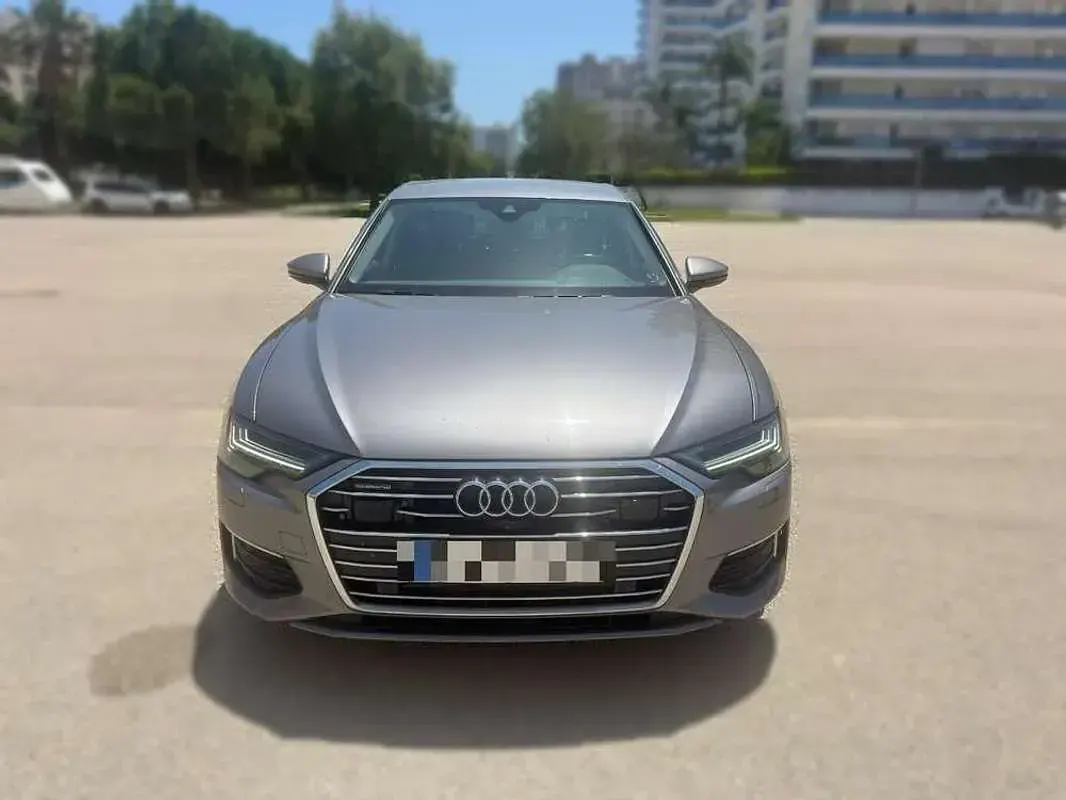 Usado Audi A6 Premium 340 CV (250 kW) 2018 Gris Berlina
