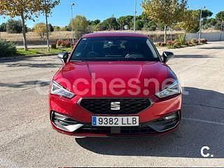Usado Seat Leon FR 150 CV (110 kW) 2020 Rojo Berlina