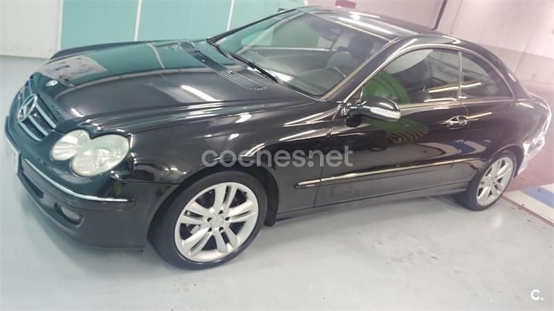Usado Mercedes CLK220 Avantgarde 150 CV (110 kW) 2006 Negro Coupe