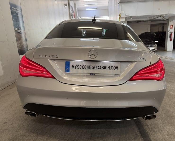 Usado Mercedes CLA200 136 CV (100 kW) 2015 Gris / plata Berlina