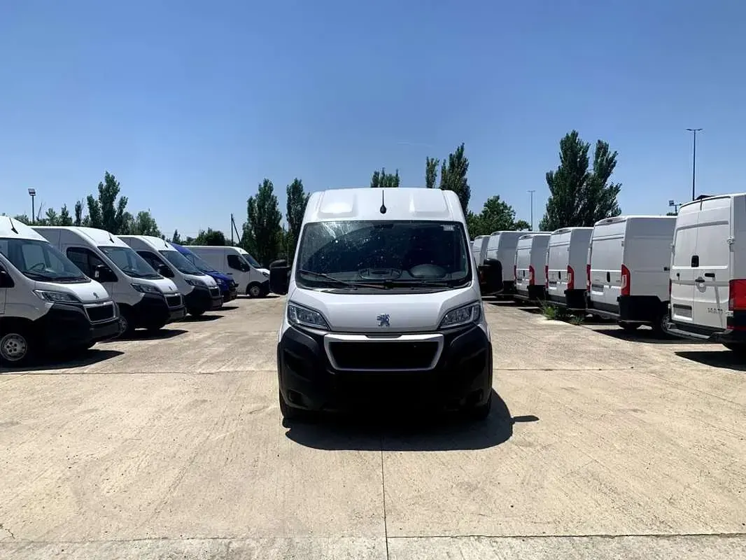 Usado Peugeot Boxer S 139 CV (102 kW) 2022 Blanco Van