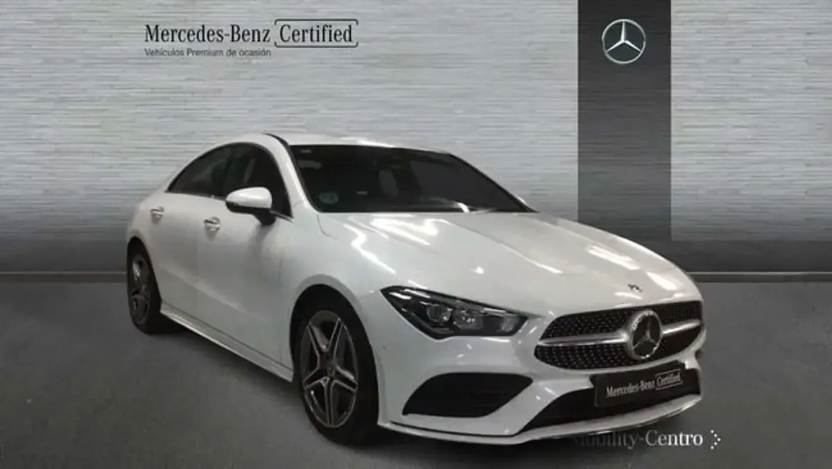 Usado Mercedes CLA200 151 CV (111 kW) 2021 Blanco Berlina
