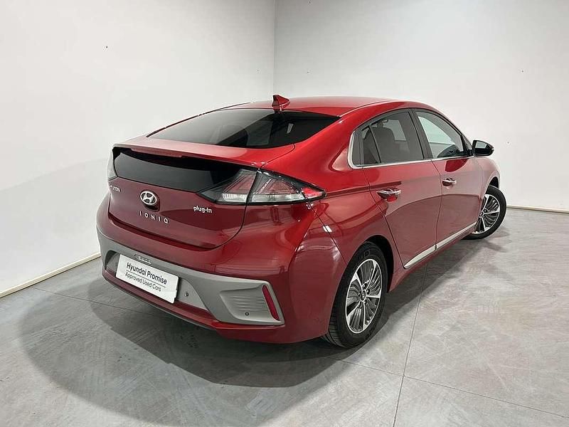 Usado Hyundai Kona Style 141 CV (103 kW) 2022 Rojo SUV