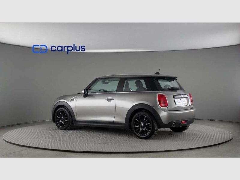 Usado Mini Cooper 136 CV (100 kW) 2018 Plateado Utilitario