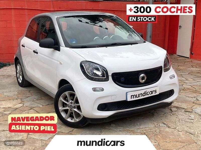 Blanco Usado 2019 Smart ForFour Electric Drive Utilitario | 11.390 € (Precio justo) - Imagen 1/4