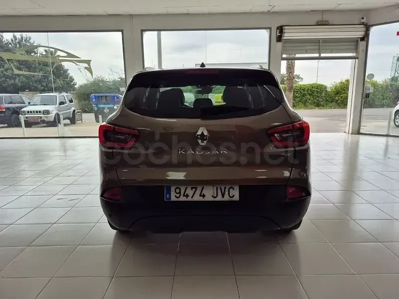 Usado Renault Kadjar Intens 110 CV (80 kW) 2016 Marrón SUV