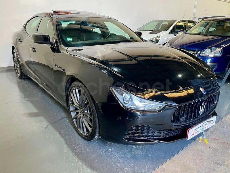 Usado Maserati Ghibli 410 CV (301 kW) 2016 Negro Berlina