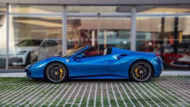 Usado Ferrari 488 670 CV (492 kW) 2024 Azul Descapotable