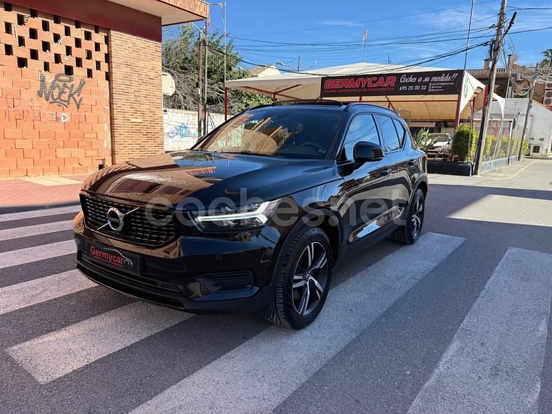 Negro Usado 2020 Volvo XC40 R-Design SUV | 25.999 € (Precio justo) - Imagen 1/4