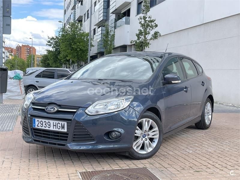 Usado Ford Focus Trend 115 CV (84 kW) 2011 Azul Berlina