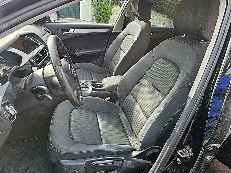 Usado Audi A4 Ambiente 265 CV (194 kW) 2009 Negro Berlina