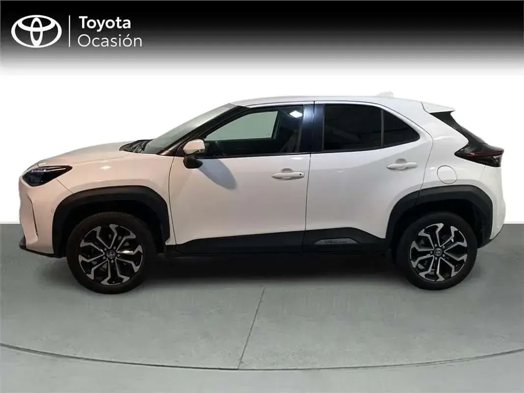 Usado Toyota Yaris Cross Active 116 CV (85 kW) 2023 Blanco SUV