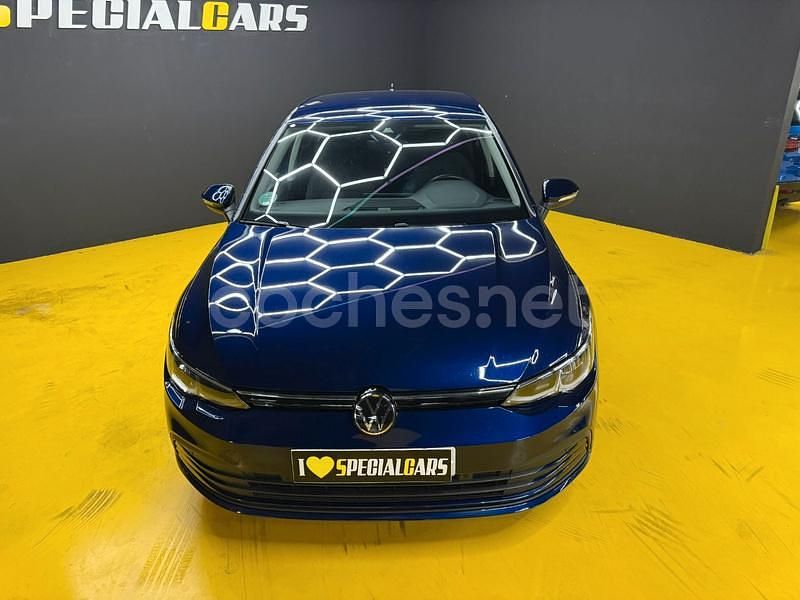 Usado VW Golf VIII Life 115 CV (84 kW) 2023 Azul Berlina