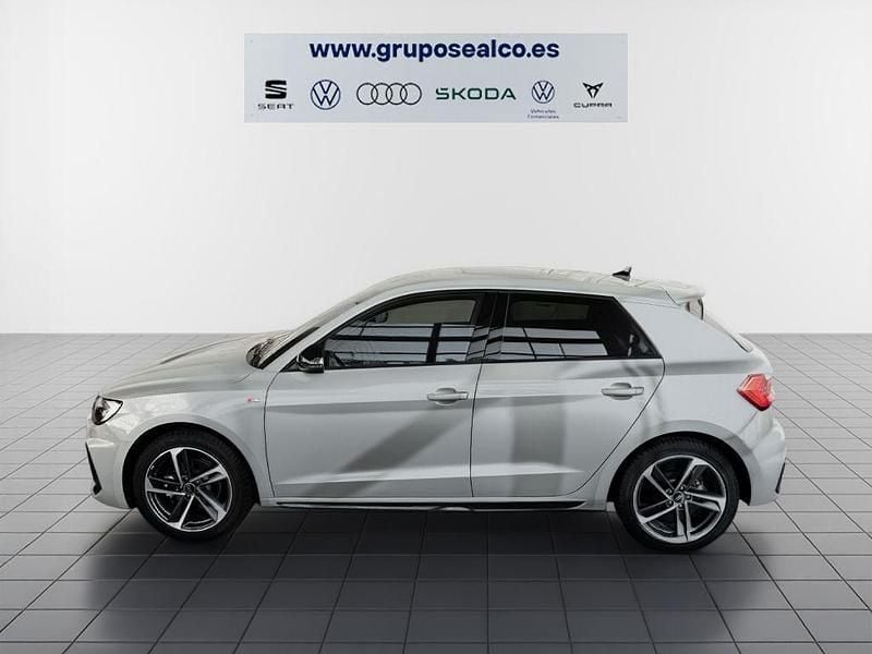 Nuevo Audi A1 Sportback Black Edition 116 CV (85 kW) 2026 Gris Utilitario