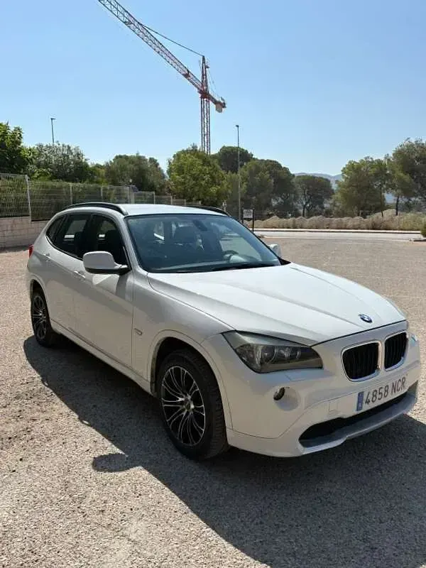 Usado BMW X1 143 CV (105 kW) 2010 Blanco SUV