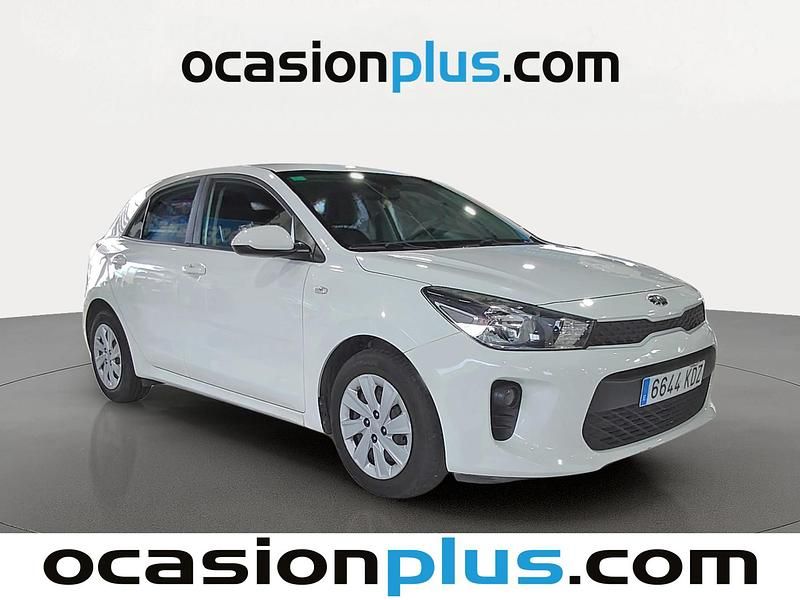 Usado Kia Rio 84 CV (61 kW) 2017 Blanco Utilitario