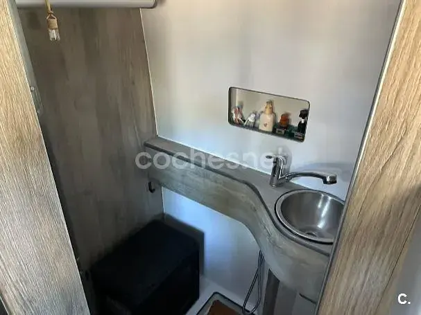 Usado Peugeot Traveller Business-Line 180 CV (132 kW) 2018 Marrón Monovolumen