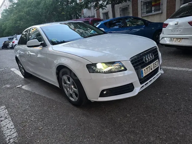 Usado Audi A4 143 CV (105 kW) 2010 Blanco Familiar