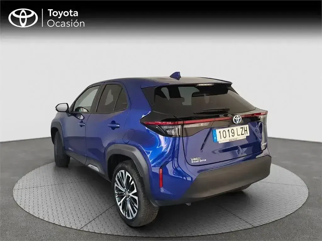 Usado Toyota Yaris Cross Style 116 CV (85 kW) 2022 Azul SUV