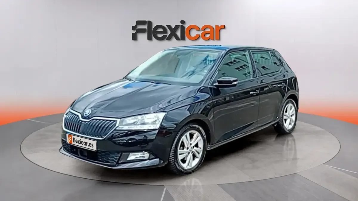 Usado Skoda Fabia Ambition 95 CV (69 kW) 2021 Negro Utilitario