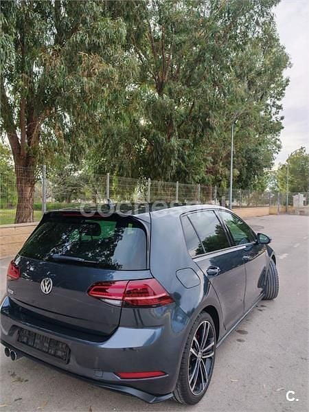 Usado VW Golf VII GTD 184 CV (135 kW) 2018 Gris / plata Berlina