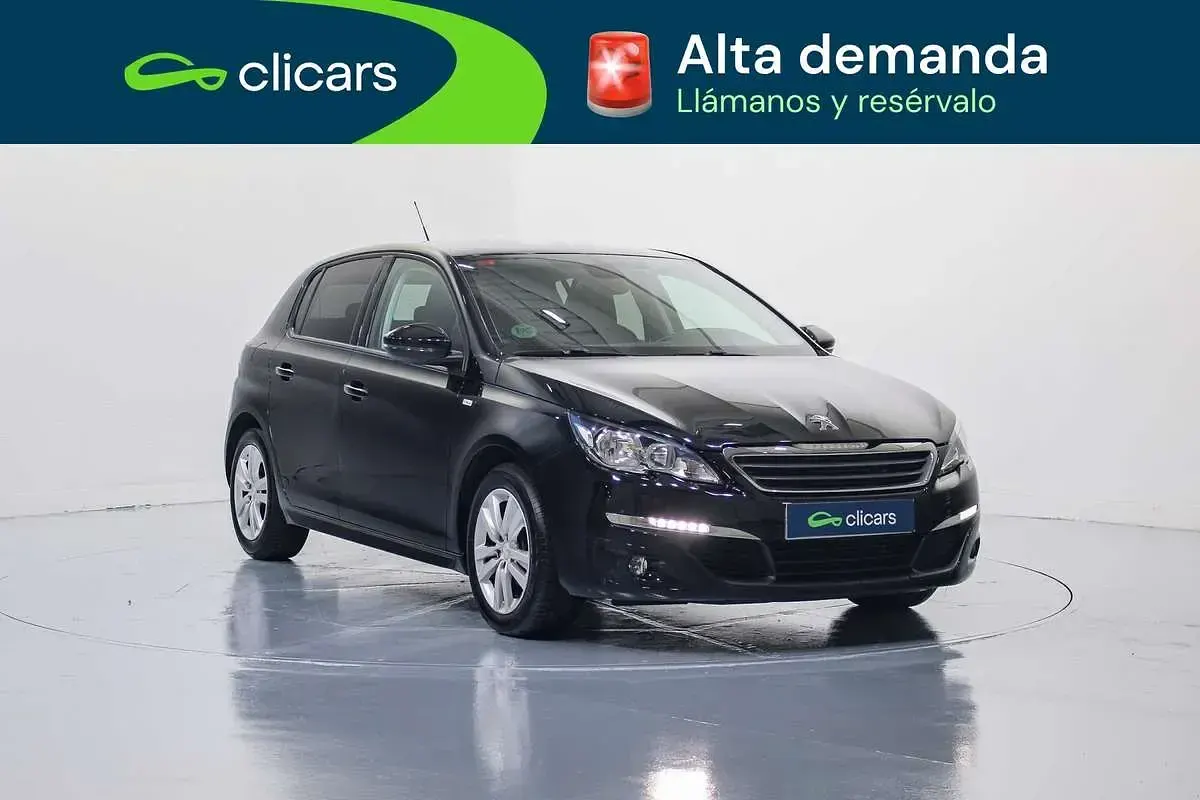 Usado Peugeot 308 Style 110 CV (80 kW) 2017 Negro Utilitario