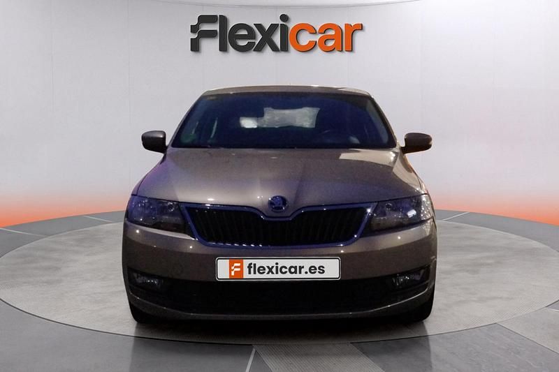 Usado Skoda Rapid Active 110 CV (80 kW) 2018 Gris Berlina