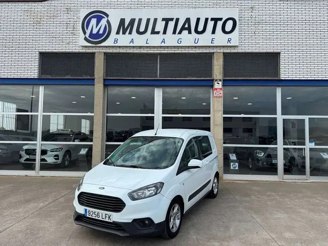 Usado Ford Transit Trend 75 CV (55 kW) 2020 Blanco Familiar