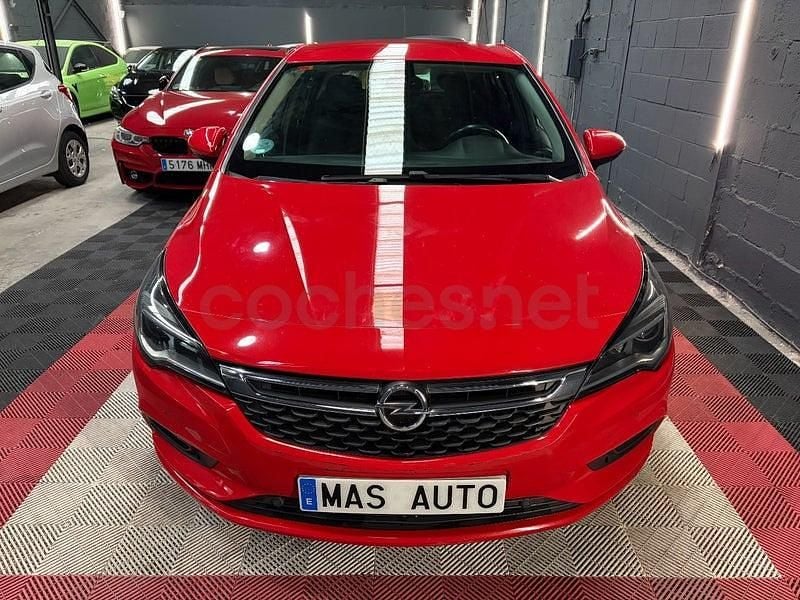Usado Opel Astra Selective 110 CV (80 kW) 2017 Rojo Berlina